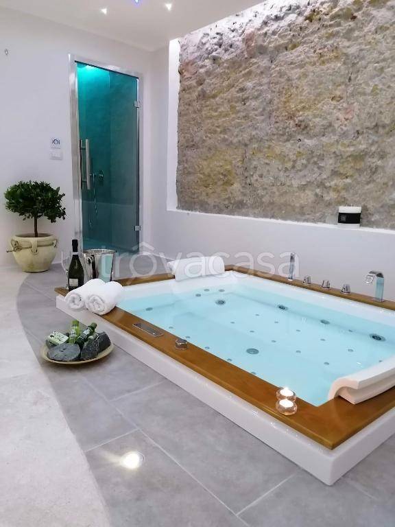 appartamento in vendita a Palermo in zona Centro storico