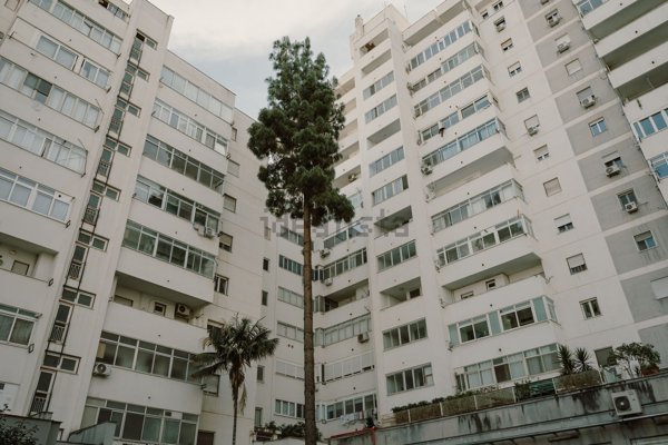 appartamento in vendita a Palermo in zona Malaspina/Palagonia