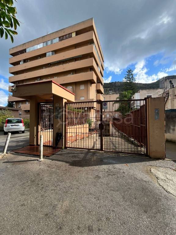 appartamento in vendita a Palermo in zona Pallavicino