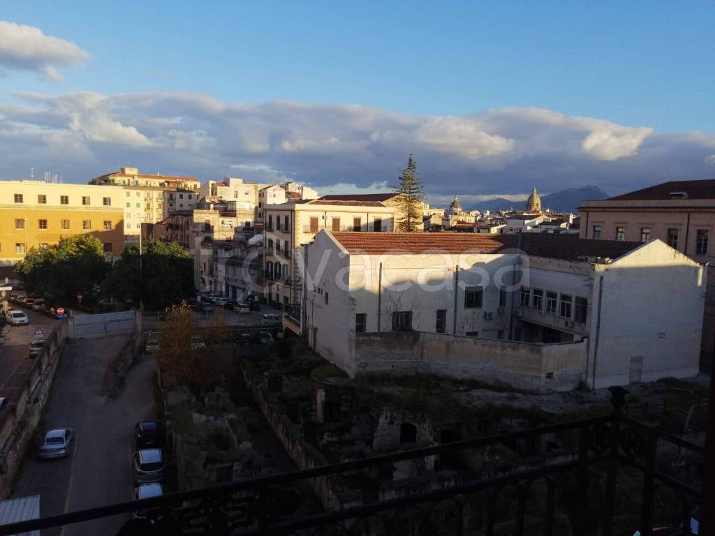 appartamento in vendita a Palermo in zona Centro storico