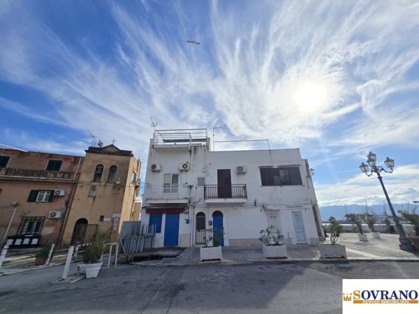 casa indipendente in vendita a Palermo in zona Arenella/Vergine Maria