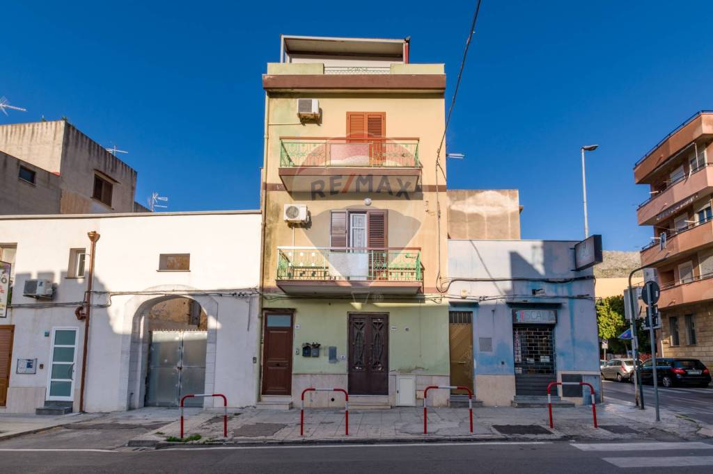 appartamento in vendita a Palermo in zona Sferracavallo