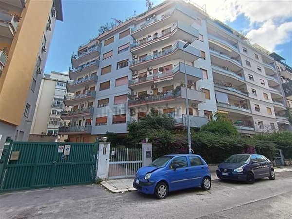 appartamento in vendita a Palermo in zona Libertà