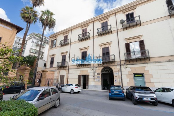 appartamento in vendita a Palermo in zona Libertà