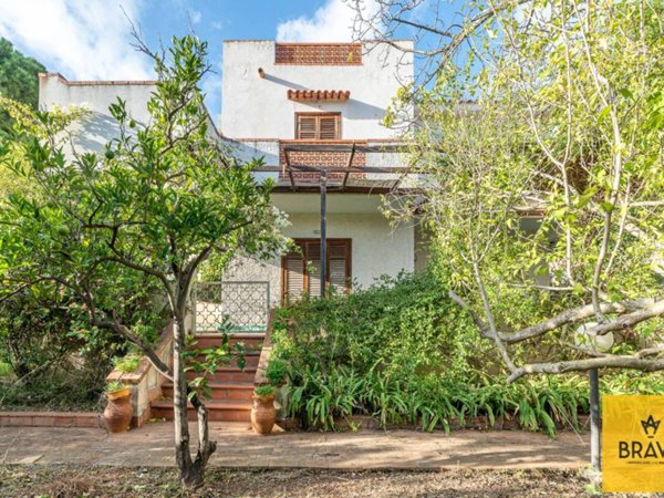 casa indipendente in vendita a Palermo in zona Mondello