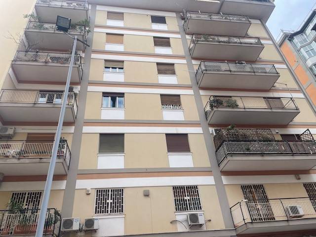 appartamento in vendita a Palermo in zona Libertà