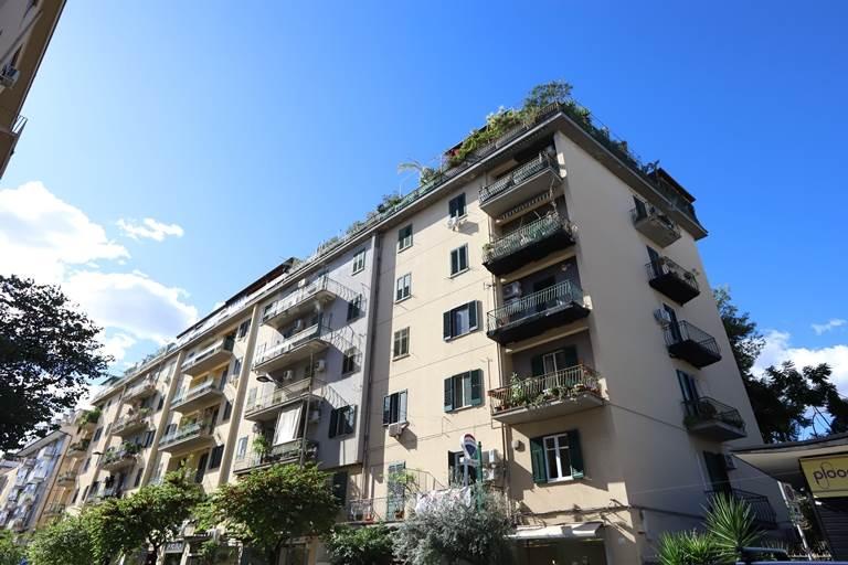 appartamento in vendita a Palermo in zona Libertà