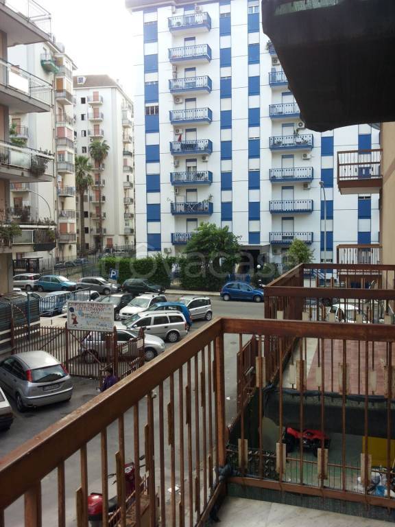 appartamento in vendita a Palermo in zona Montegrappa / Santa Rosalia