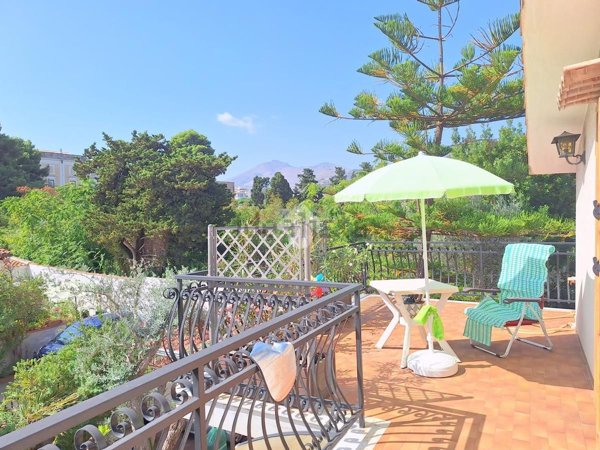 casa indipendente in vendita a Palermo in zona Pallavicino