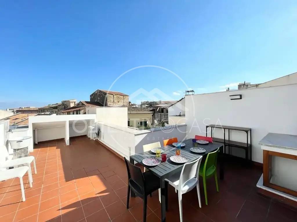 appartamento in vendita a Palermo in zona Centro storico