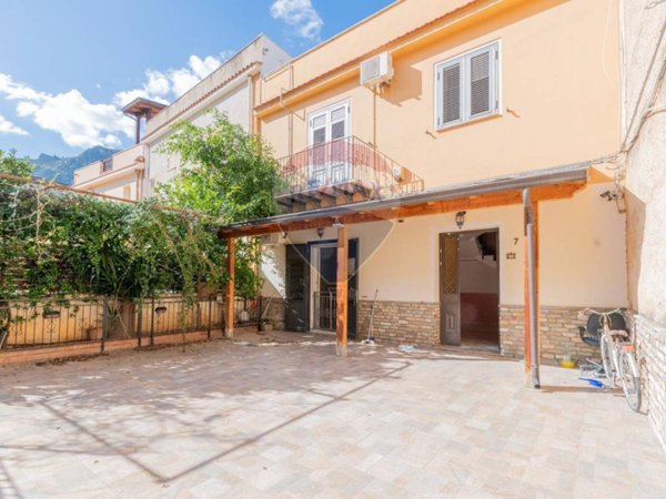 casa indipendente in vendita a Palermo in zona Ciaculli