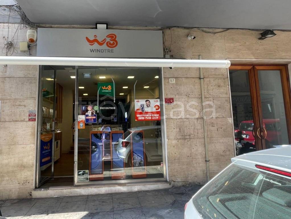 negozio in vendita a Palermo in zona Libertà