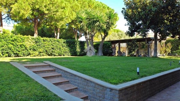 casa indipendente in vendita a Palermo in zona Uditore