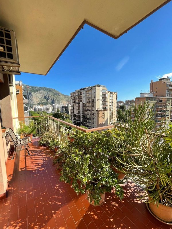 appartamento in vendita a Palermo