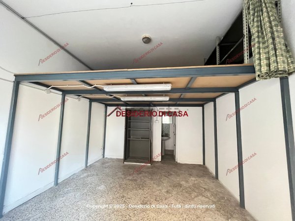 ufficio in vendita a Palermo in zona Malaspina/Palagonia
