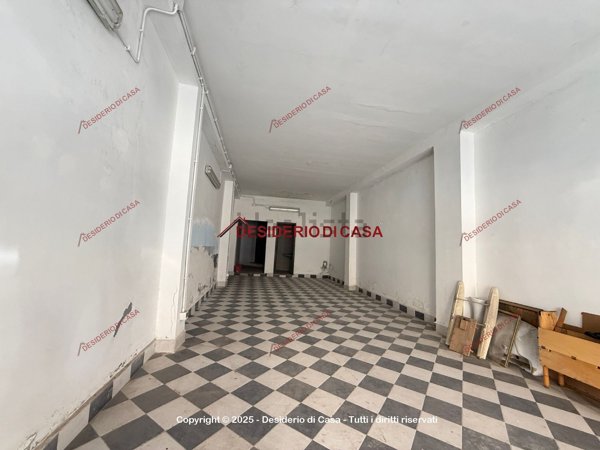 locale di sgombero in vendita a Palermo in zona San Lorenzo