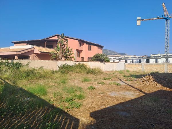 casa indipendente in vendita a Palermo in zona Centro storico