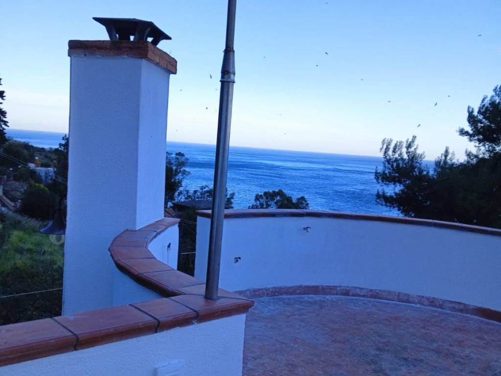 casa indipendente in vendita a Palermo in zona Addaura