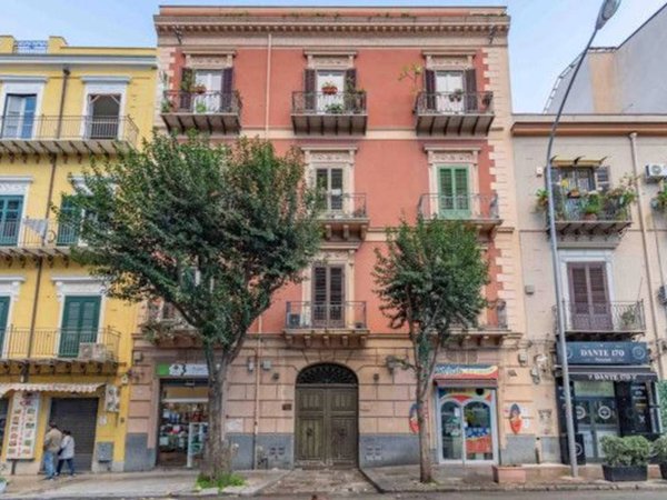 appartamento in vendita a Palermo in zona Libertà