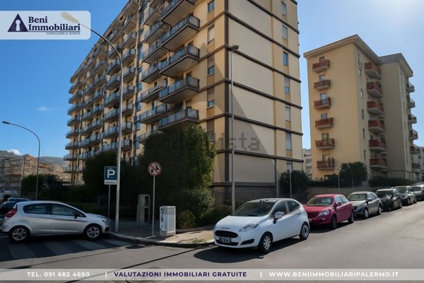 appartamento in vendita a Palermo in zona Resuttana