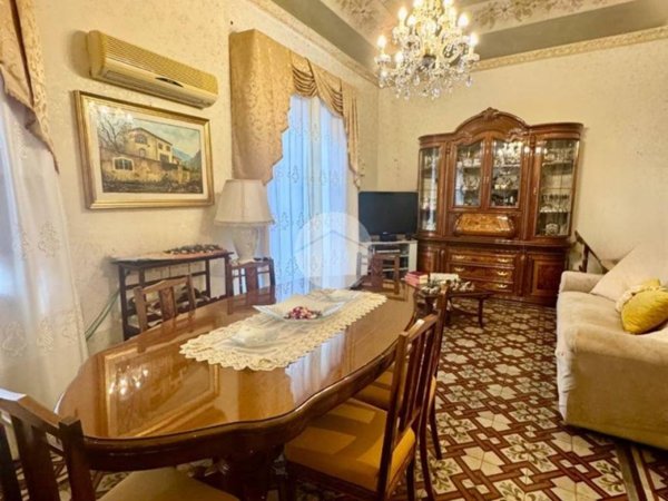 appartamento in vendita a Palermo in zona Zisa