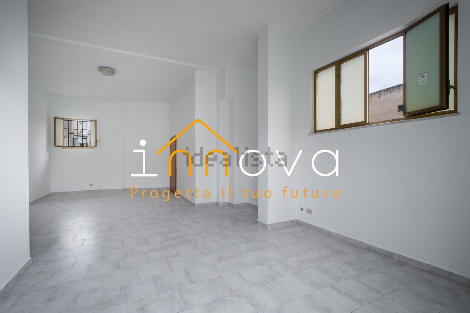 locale di sgombero in vendita a Palermo in zona San Lorenzo