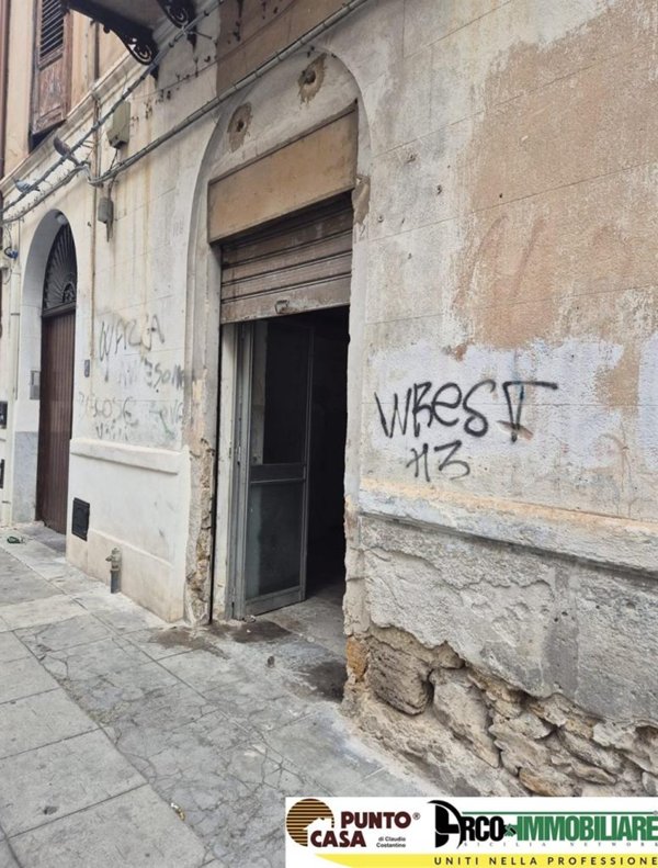 appartamento in vendita a Palermo in zona Zisa