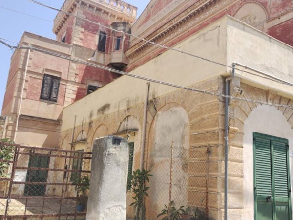 casa indipendente in vendita a Palermo in zona San Lorenzo