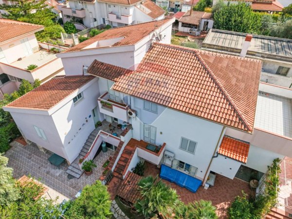 casa indipendente in vendita a Palermo in zona Sferracavallo