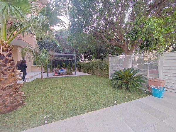 appartamento in vendita a Palermo in zona Malaspina/Palagonia