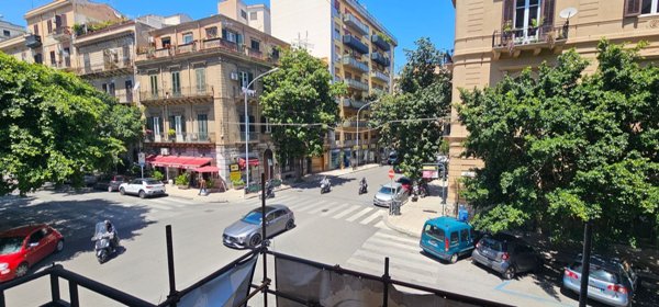 appartamento in vendita a Palermo in zona Libertà