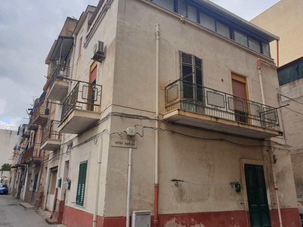 appartamento in vendita a Palermo in zona Mezzomonreale