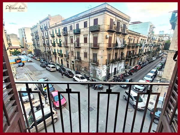 appartamento in vendita a Palermo in zona Zisa