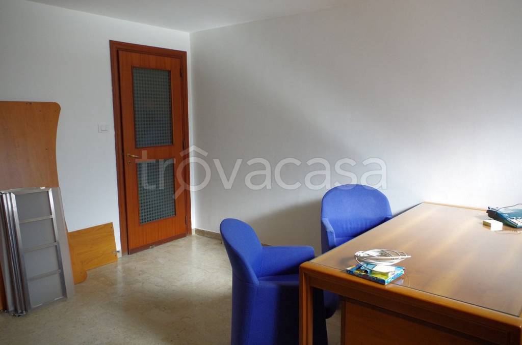 appartamento in vendita a Palermo in zona Malaspina/Palagonia