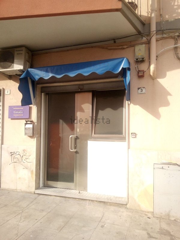 ufficio in vendita a Palermo in zona Malaspina/Palagonia