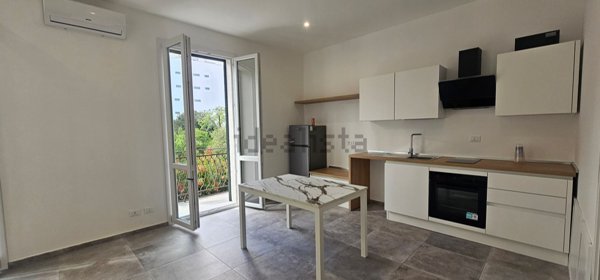 appartamento in vendita a Palermo in zona Malaspina/Palagonia