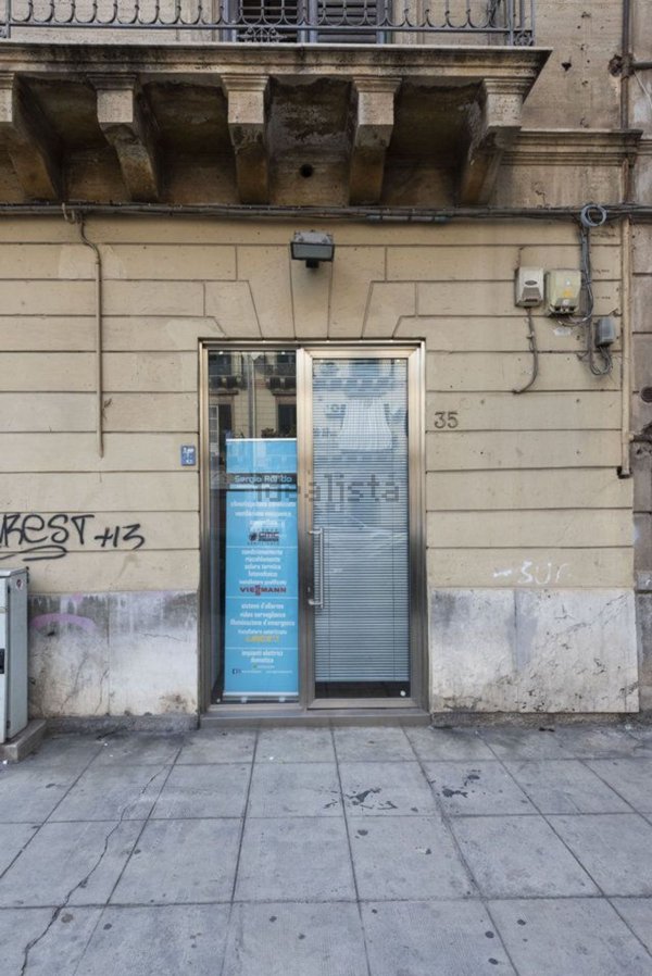 trivano in vendita a Palermo in zona Zisa