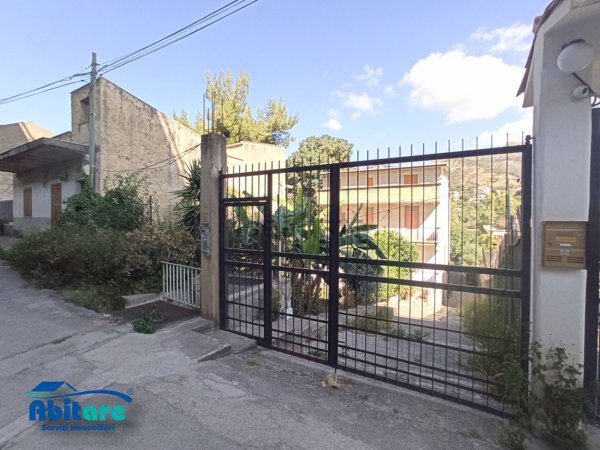 casa indipendente in vendita a Palermo in zona Mezzomonreale