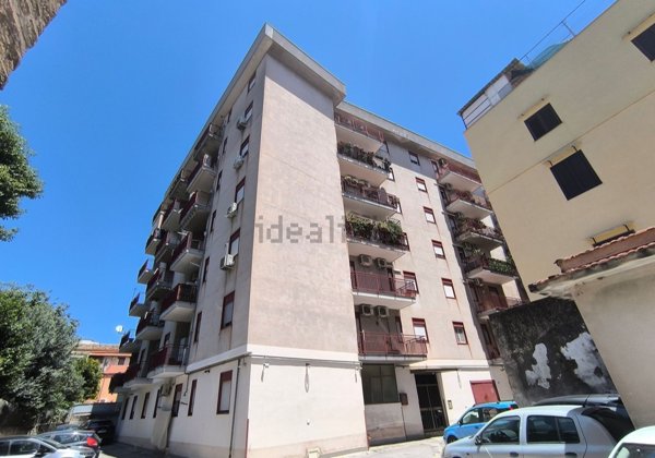 appartamento in vendita a Palermo in zona Zisa