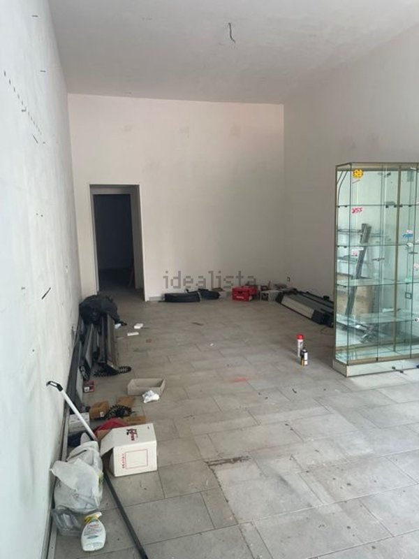 locale commerciale in vendita a Palermo in zona Pallavicino