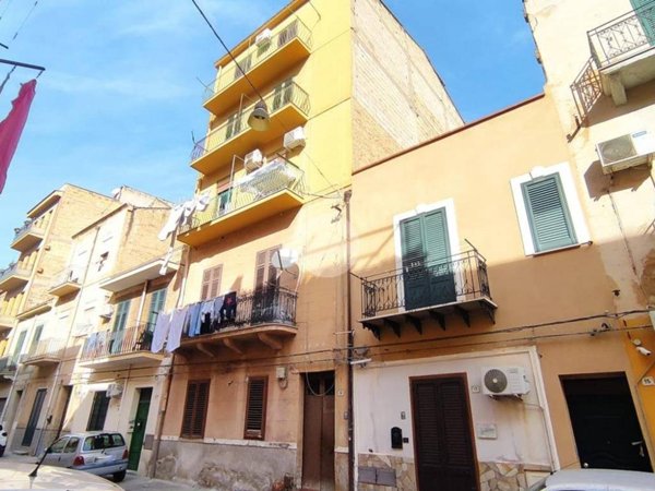 appartamento in vendita a Palermo in zona Montegrappa / Santa Rosalia