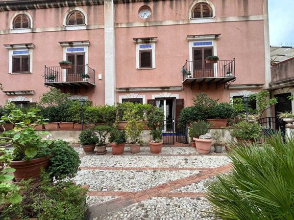 appartamento in vendita a Palermo in zona Mondello
