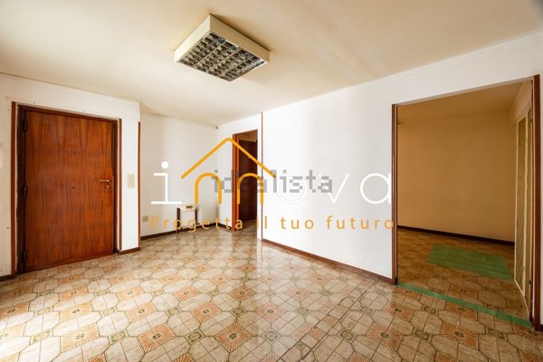 ufficio in vendita a Palermo in zona Politeama