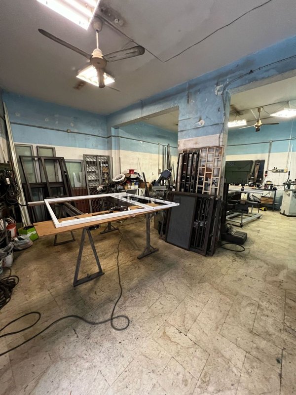 locale di sgombero in vendita a Palermo in zona Zisa