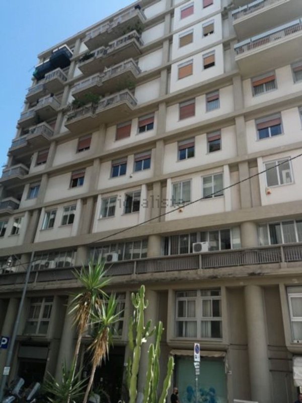 ufficio in vendita a Palermo in zona Resuttana