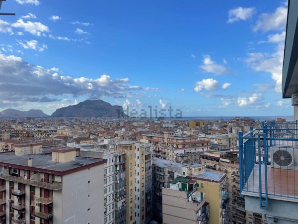 appartamento in vendita a Palermo in zona Oreto