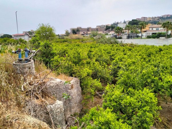 terreno edificabile in vendita a Palermo in zona Acqua dei Corsari