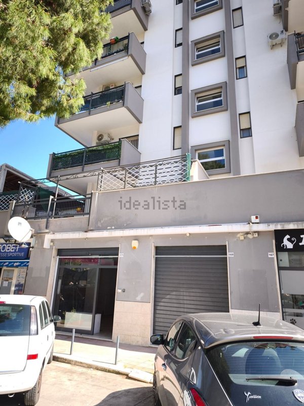 locale commerciale in vendita a Palermo