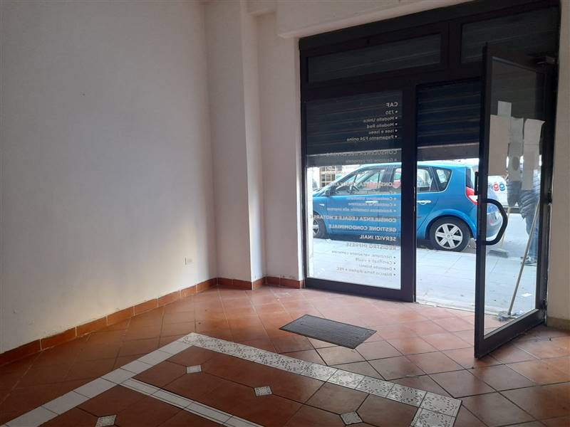 negozio in vendita a Palermo in zona Noce