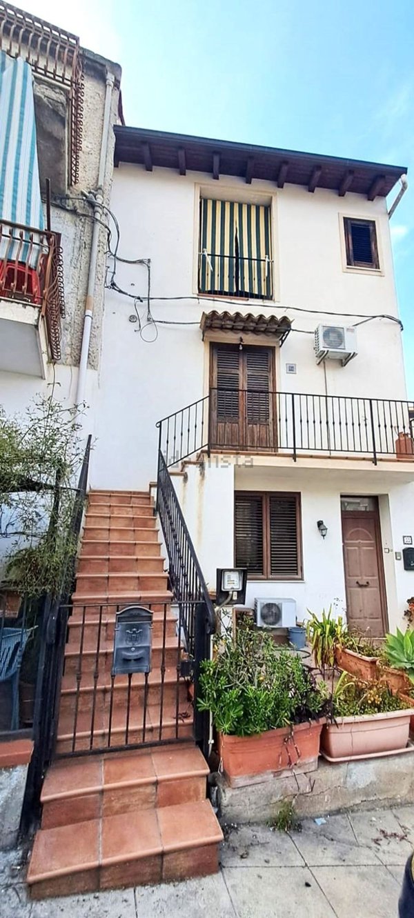 appartamento in vendita a Palermo in zona Villagrazia/Falsomiele